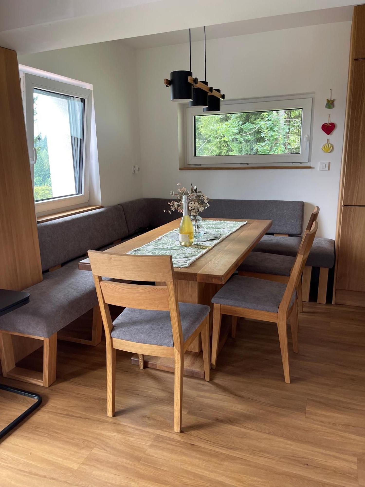 Span Cottage 예세니체 외부 사진